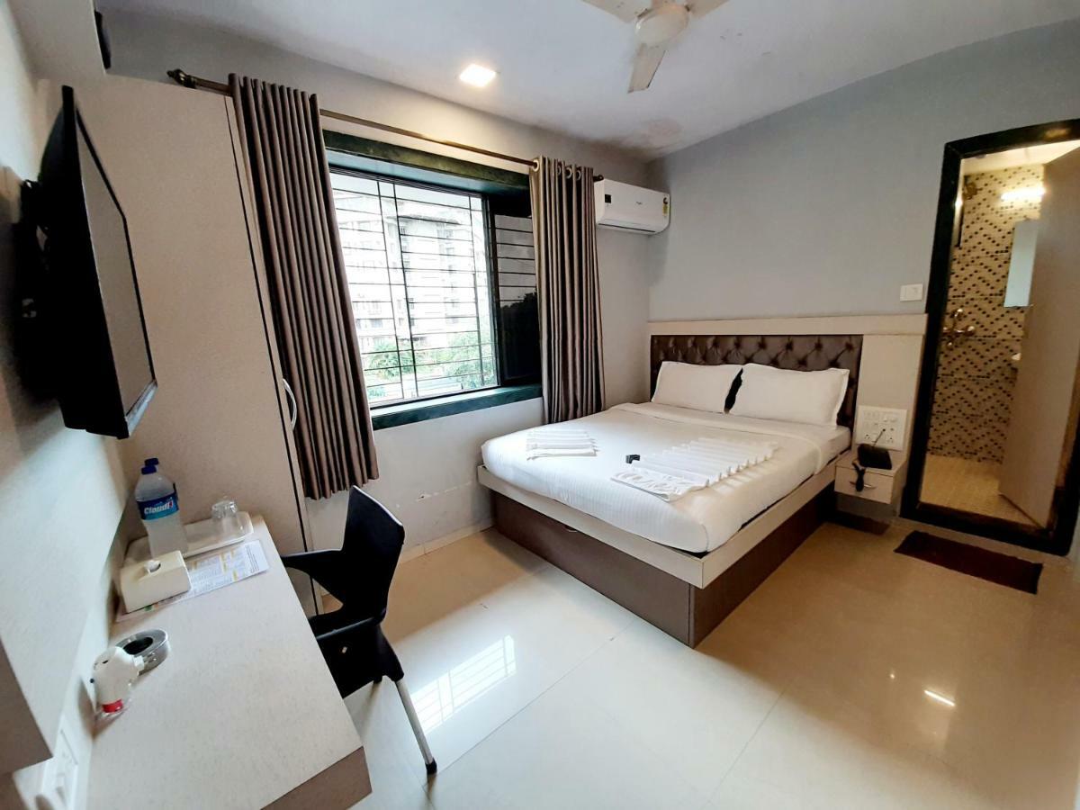 מומביי Hotel Royal Comfort מראה חיצוני תמונה